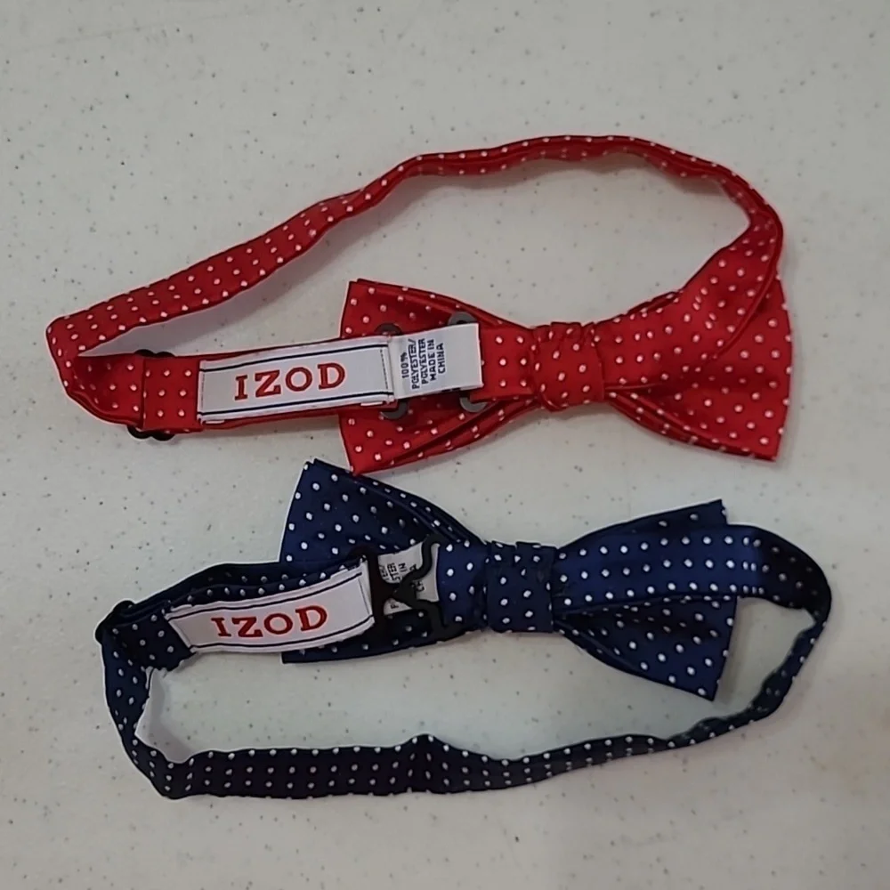 Izod boy's polka-dot bowties